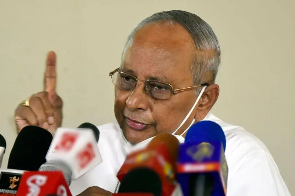 புதிய வருடத்திலாவது பிச்சை எடுக்காது இருங்கள் - சிறிலங்கா அரசாங்கத்திற்கு எச்சரிக்கை! | Colombo Archbishop Cardinal Malcolm Ranjith