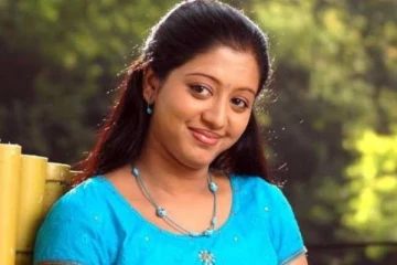 திருமணத்திற்கு பின் குண்டாக இருந்த கோபிகாவா இது, ஒல்லியாக ஆளே மாறிட்டாரே?... இதோ போட்டோ