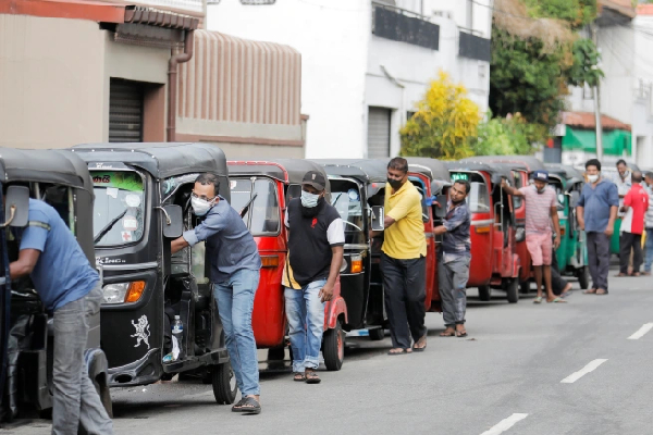 மீண்டும் அதிகரிக்கும் கொரோனா! அனைத்து எரிபொருள் நிலையங்களுக்கும் நாளை முதல் வருகிறது புதிய நடைமுறை - ஐபிசி தமிழ்