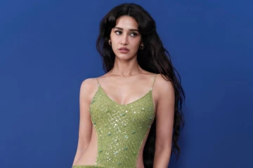 உச்சகட்ட கவர்ச்சி உடையில் நடிகை திஷா பாட்னி.. லேட்டஸ்ட் ஸ்டில்கள்