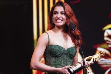 டிரான்ஸ்பெரண்ட் ஆடையில் மயக்கும் நடிகை சமந்தா.. அது இப்படியொரு கிளாமர்..