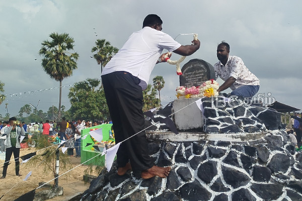 மறக்க முடியாத அலைகள்: பல்வேறு பகுதிகளில் சுனாமி பேரழிவின் நினைவேந்தல் | 21St Anniversary Of The Tsunami Disaster
