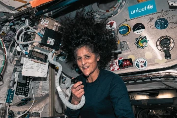 மங்கலான கண் பார்வை., விண்வெளியில் சிக்கித் தவிக்கும் சுனிதா வில்லியம்ஸ்., பூமிக்கு திரும்புவது எப்போது?