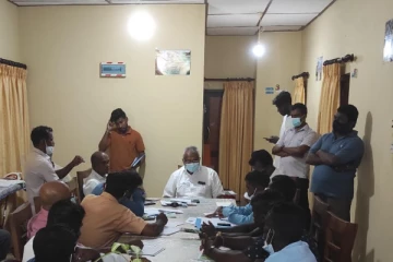 இந்திய மீனவர்களின் பிரச்சனை தொடர்பில் பத்தாயிரம் படகுகளுடன் சென்று பேசிப்பார்ப்போம் - டக்ளஸ் தேவானந்தா