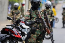 நாடு முழுவதிலும் சுமார் 130,000 பேர் சுய தனிமைப்படுத்தலில்