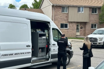 3 வயது சிறுவனை கொலை செய்ய முயன்றதாக பெண் கைது