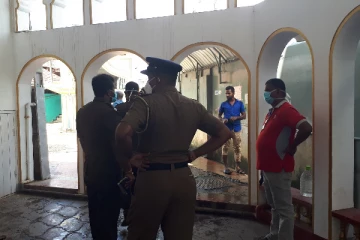 வவுனியா நகர பள்ளிவாசலில் திடீர் சோதனை நடவடிக்கை