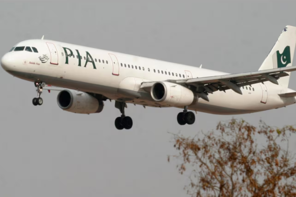 கனடா - பாகிஸ்தானுக்கான விமான சேவை நிறுத்தப்பட்டுள்ளதா..! வெளியான முக்கிய தகவல் | Entire Pakistan Airline Crew Disappeared Toronto கனடா - பாகிஸ்தானுக்கான விமான சேவை நிறுத்தப்பட்டுள்ளதா..! வெளியான முக்கிய தகவல் | Entire Pakistan Airline Crew Disappeared Toronto