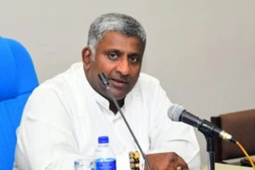 சுற்றுலாப் பயணிகளுக்காக நாட்டை திறப்பது குறித்து பேச்சுவார்த்தை!