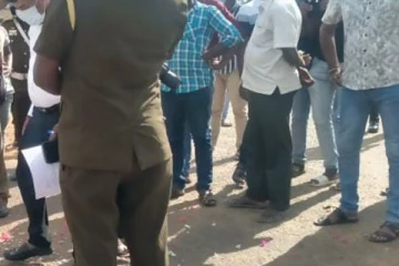 கிளிநொச்சியில் உணவகத்துடன் கூடிய மதுபானசாலை: மக்கள் எதிர்ப்பு (Video)