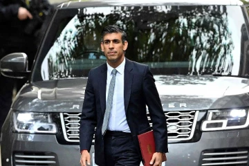 பிரித்தானிய புதிய பிரமதர் ரிஷி சுனக்கிடம் உள்ள ஆடம்பர கார்கள்! வெளியான பட்டியல்