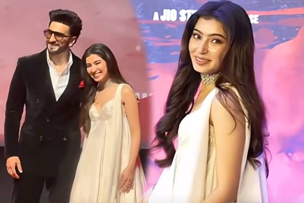 தெய்வத்திருமகள் குழந்தை சாராவா இது? வாயடைத்துப்போன ரசிகளர்கள்! | Deiva Thirumagal Fame Sara Arjun Recent Hot Photos