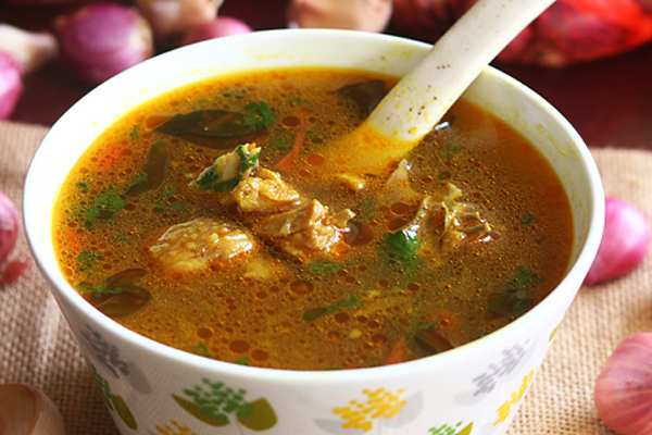 சளி இருமலை ஓட ஓட விரட்டும் நாட்டுக்கோழி சூப்... இப்படி செய்து பாருங்க | How To Make Nattu Kozhi Soup Cold Caugh Remedy