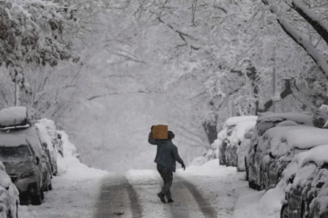 හිම කුණාටු තත්ත්වයෙන් 10ක් ජිවිතක්ෂයට - අනතුරු ඇඟවීමක් ද නිකුත් කරයි.. (විදෙස්)