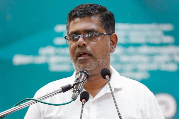 பேரிடரைப் பயன்படுத்தி அநுர அரசைக் கவிழ்க்க எதிரணி சதி செய்யாது - முஜிபுர் உத்தரவாதம் | Opposition Not Plot To Anura Govt Using Disaster பேரிடரைப் பயன்படுத்தி அநுர அரசைக் கவிழ்க்க எதிரணி சதி செய்யாது - முஜிபுர் உத்தரவாதம் | Opposition Not Plot To Anura Govt Using Disaster