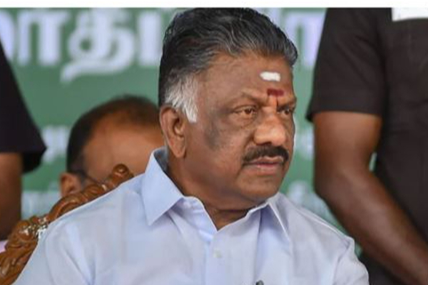 தென்மாவட்டங்களில் சசிகலா சுற்றுப்பயணம் : தொண்டர்கள் உற்சாக வரவேற்பு | Sasikala Goes On Spritual Trip Across South Tn