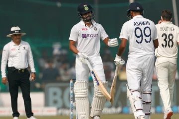 என்னப்பா இது சோதனை - சோதப்பல் பேட்டிங், தோல்வியை நோக்கி நகர்கிறதா? இந்திய அணி