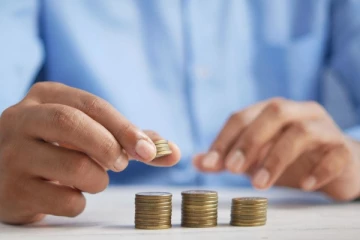 உள்நாட்டு தொலைபேசி மற்றும் இணைய கட்டணங்களை அதிகரிக்க தீர்மானம்