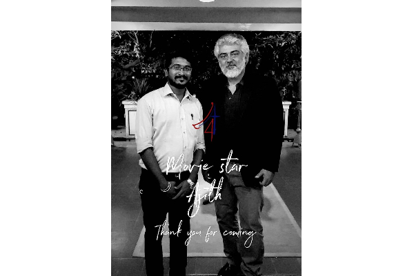 ரசிகர் ஒருவருடன் தல அஜித் எடுத்துக்கொண்ட ரீசெண்ட் புகைப்படம், எப்படி உள்ளார் பாருங்க | Thala Ajith Tecent Pic