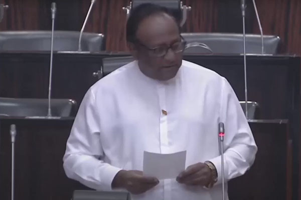 நீதித்துறை இயங்குவதில் எவ்வித அர்த்தமும் இல்லை - சரத்தின் கருத்துக்கு சட்டத்தரணிகள் போர்கொடி | Sarathweerasekara Mullaithivu Lawyes Resistance