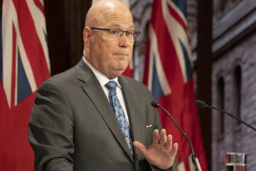 ஒன்றாரியோவில் பதவியை இராஜினாமா செய்த வீடமைப்பு அமைச்சர்!