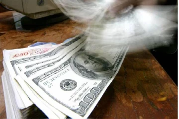 பணத்தைக் கொண்டு சுவிட்சர்லாந்துக்குள் குவிக்கும் அமெரிக்க கோடீஸ்வரர்கள்