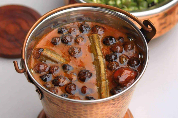 கல்யாண வீட்டு வத்தக்குழம்பு! ஒருமுறை இப்படி செய்து பாருங்கள்...இனி அடிக்கடி செய்யுவீங்க! | Vatha Kulambu Recipe கல்யாண வீட்டு வத்தக்குழம்பு! ஒருமுறை இப்படி செய்து பாருங்கள்...இனி அடிக்கடி செய்யுவீங்க! | Vatha Kulambu Recipe