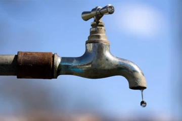 රස්නයත් එක්ක වතුර හිඟයක් - මඩකලපුවට සහ මොනරාගලට ජල සීමා කිරීම්