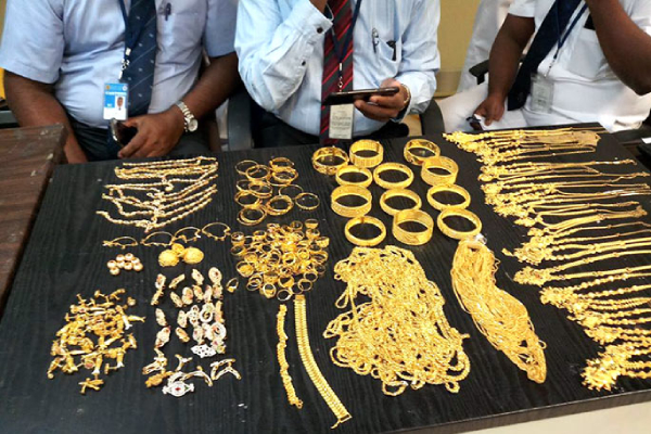 இலங்கையில் மக்களால் அடகு வைக்கப்பட்ட தங்கத்தின் மொத்த பெறுமதி! வெளியான தகவல் | Pawn Gold Jewellery Fees Increase Gazette