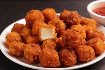 ஓட்டல் சுவையில்  சுட சுட சாப்பிட பனீர் பாப்கார்ன் .... அட இவ்வளவு ஈசியா!