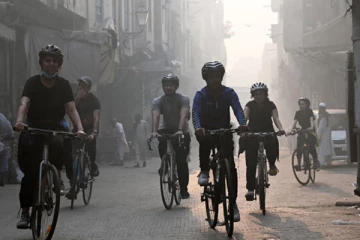 நாடொன்றில் காற்றுமாசுபாடால் மூடப்படும் பாடசாலைகள்!