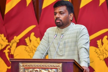 18 සම්පූර්ණ වෙලා සමාජ ගත වෙන මේ දරුවන්ට මිලියන දෙකක්.. ඒකත් මදි නම් කියන්න අපි ලෑස්තියි තව ප්‍රතිපාදන වෙන් කරන්න - ජනපති