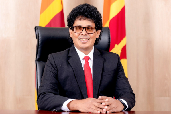 சர்ச்சையில் சிக்கிய அமைச்சர் வசந்த சமரசிங்க | Wasantha Samarasinghe Controversy Large Assets