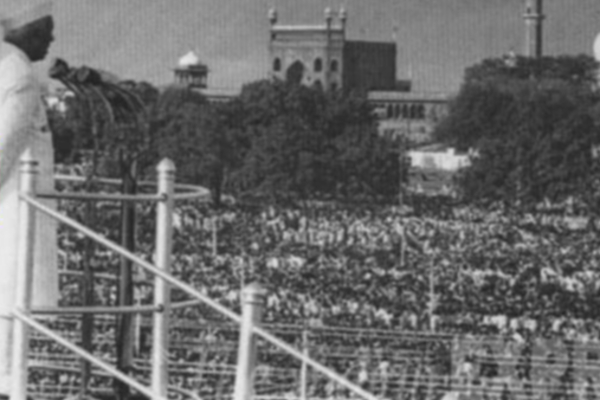 நேரு சொன்ன அந்த முதல் வார்த்தை.. சோகத்தில் காந்தி .. 1947 ஆகஸ்ட் 15 இந்தியா எப்படி இருந்தது? | First Independence Day Midnight நேரு சொன்ன அந்த முதல் வார்த்தை.. சோகத்தில் காந்தி .. 1947 ஆகஸ்ட் 15 இந்தியா எப்படி இருந்தது? | First Independence Day Midnight