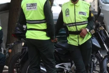 ஈவு இரக்கமின்றி தந்தை உட்பட 12 உறவினர்களை சராமரியாக சுட்டுக்கொன்ற இளைஞன்!