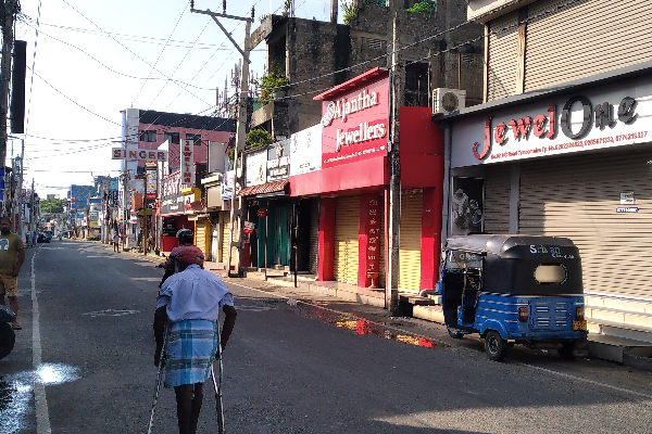 முடங்கியது தமிழர் தாயகம்; வெறிச்சோடிய நகரங்கள்!(Photos) | Deserted Cities In The Tamil Homeland