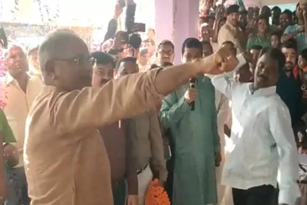 முதலமைச்சருக்கு சவுக்கடி கொடுத்த சம்பவம் - எதற்காக அடி வாங்கினார் தெரியுமா? | Does The Chief Minister Know Why The Whip