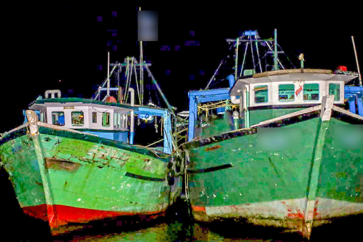 விளக்கமறியலில் வைக்கப்பட்டுள்ள இரணைதீவு கடற்பரப்பில் கைதான இந்திய கடற்தொழிலாளர்கள் | Indian Fishermen In Detention விளக்கமறியலில் வைக்கப்பட்டுள்ள இரணைதீவு கடற்பரப்பில் கைதான இந்திய கடற்தொழிலாளர்கள் | Indian Fishermen In Detention