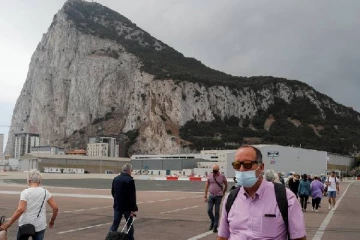 பூமியிலேயே அதிகமானோர் தடுப்பூசி போட்டுக்கொண்ட நாடு... திடீர் உத்தரவை பிறப்பித்த அரசாங்கம்