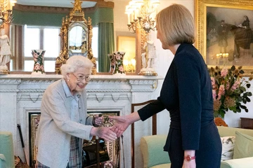 இறுதிநாட்களில் இரகசியமாக புற்றுநோயுடன் போராடிய மகாராணியார்: வெளியாகியுள்ள அதிரவைக்கும் தகவல்