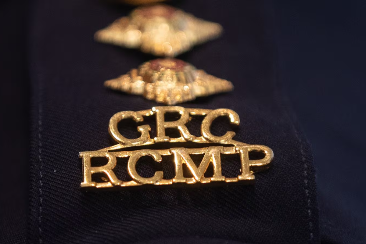 அமெரிக்க பாடசாலை துப்பாக்கிச் சூடு மிரட்டல் – கனடா சிறுவன் கைது | Vancouver Island Youth Charged After Us அமெரிக்க பாடசாலை துப்பாக்கிச் சூடு மிரட்டல் – கனடா சிறுவன் கைது | Vancouver Island Youth Charged After Us