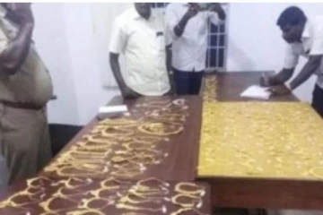 ரூ.12 கோடி மதிப்பிலான நகைகள் பறக்கும் படையினரால் பறிமுதல்