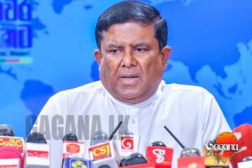 මීඩියා කියලා පට්ටපල් බොරු දාන්න එපා මම හම්බුන වාහන පර්මිට් එකත් විකුණලා සල්ලි බෙදපු මිනිහෙක්, වජිර දුක කියයි