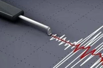 பிலிப்பைன்சை உலுக்கிய பாரிய நிலநடுக்கம்