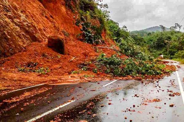 இலங்கையை நிலைகுலைய வைத்துள்ள தித்வா சூறாவளி! 85 பேர் மரணம் | Extreme Weather Sri Lanka Death Count Increase இலங்கையை நிலைகுலைய வைத்துள்ள தித்வா சூறாவளி! 85 பேர் மரணம் | Extreme Weather Sri Lanka Death Count Increase