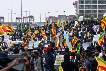 தாடி வளர்த்த போதைக்கு அடிமையானவர்கள்! காலி முகத்திடல் போராட்டகாரர்கள் தொடர்பில் சர்ச்சையாக பேசிய உறுப்பினர்