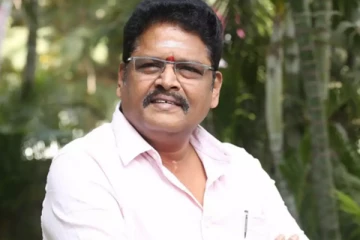 ஹீரோயின் போல் இருக்கும் இயக்குனர் கே.எஸ் ரவிக்குமார் மகள்.. வைரலாகும் புகைப்படங்கள்