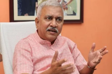 திமுகவை சேர்ந்த அந்த அற்ப பதர் - சிறிதளவாவது மனசாட்சி இருக்கா? சீறும் நாராயணன் திருப்பதி!!