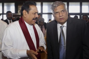 மஹிந்த - ரணில் ஊன்றுகோலுடன் வந்தாலும் அரசியலை விடமாட்டர்கள்! அசித நிரோஷன எம்.பி. சாடல்