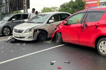 கொழும்பில் பல வாகனங்கள் மோதி விபத்து